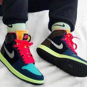 NIKE Air Jordan 1 Retro High OG Tokyo Bio Hack 2020 WOMEN OR KIDS used only once